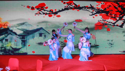 大禹漢光2018年“同心同行，共創(chuàng)未來”主題年會(huì)圓滿成功