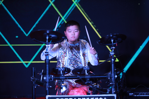 大禹漢光2018年“同心同行，共創(chuàng)未來”主題年會(huì)圓滿成功