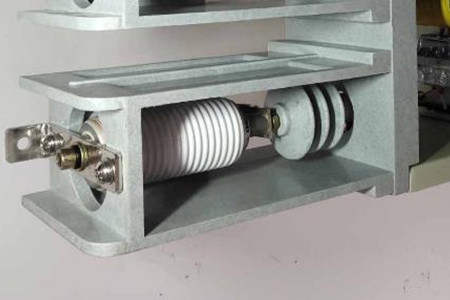 怎樣解決真空滅弧室漏氣？定期檢測(cè)有必要！