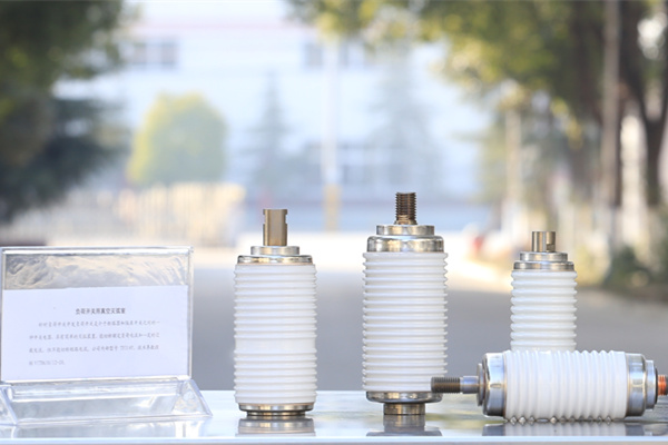 真空開(kāi)關(guān)管接觸點(diǎn)一般采用什么材質(zhì)？